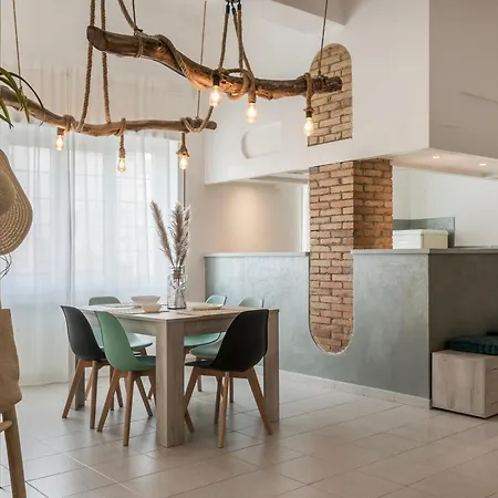 Apartman Attitudes Vayadu *